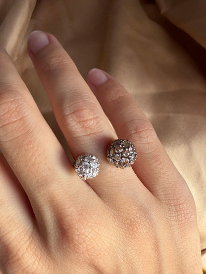 18K White Gold White and Brown Diamond Twin Ring