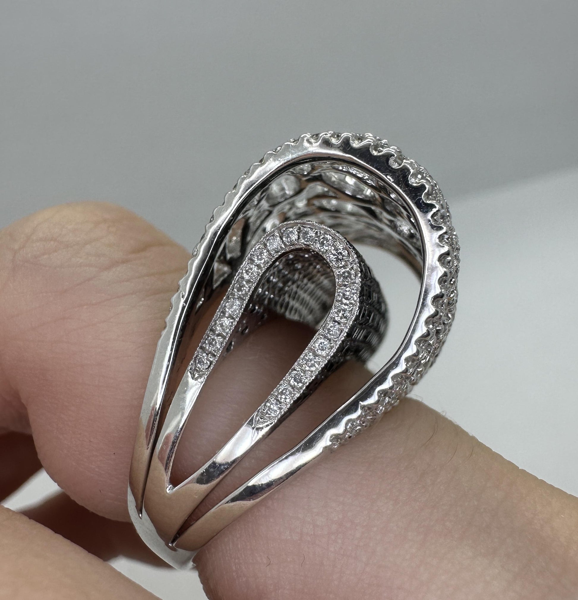 18K White Gold Black and White Diamond Cocktail Ring