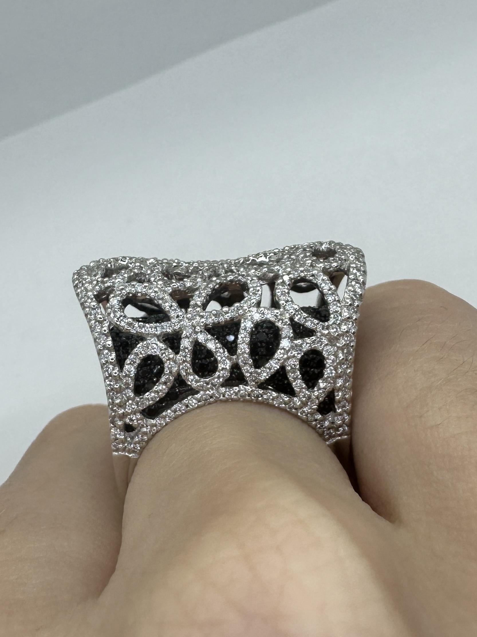 18K White Gold Black and White Diamond Cocktail Ring