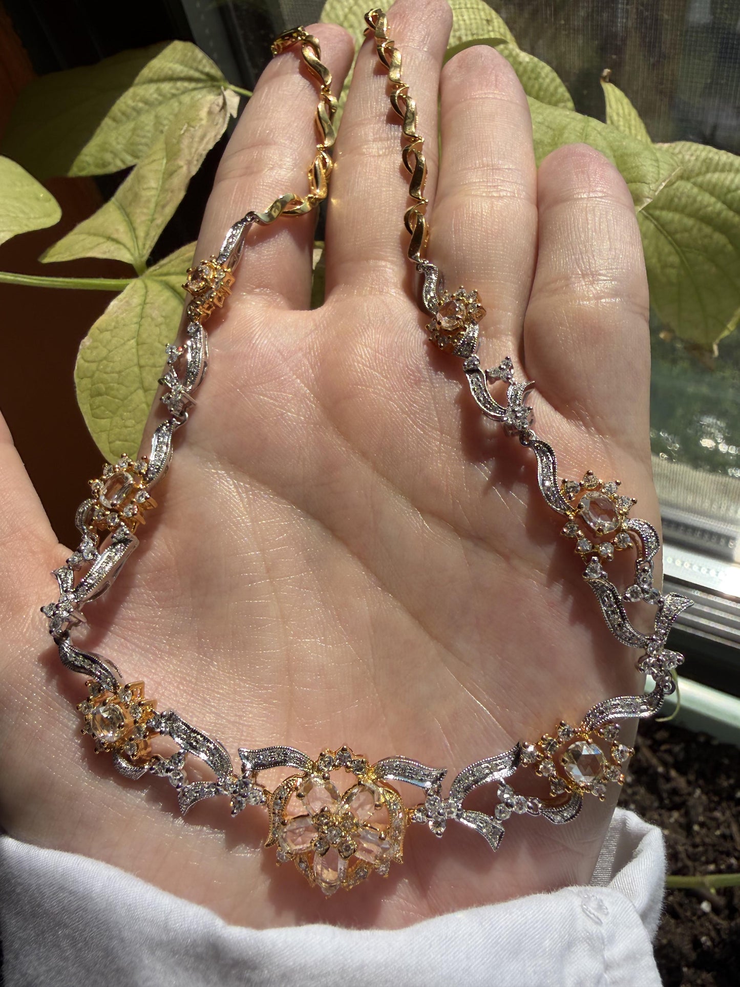 Stunning 18K Two Tone 5.97 Carat Rose Cut Diamond Flower Necklace - 16.5 inches