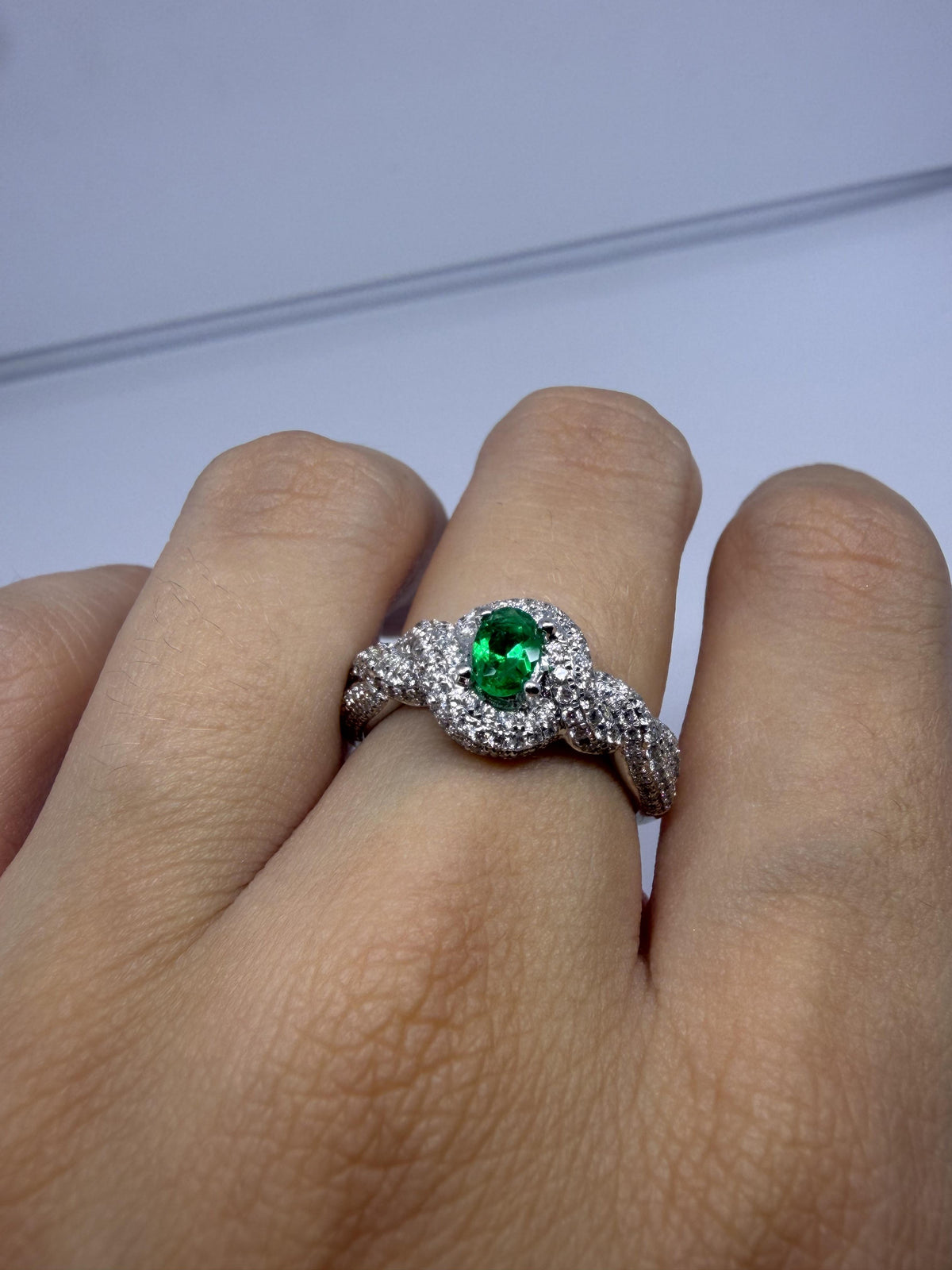 18K White Gold Diamond and Emerald Ring
