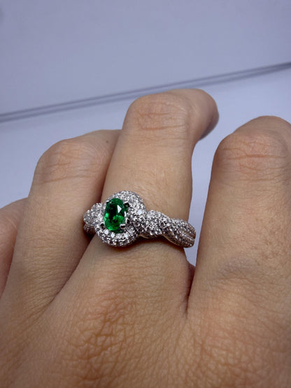 18K White Gold Diamond and Emerald Ring