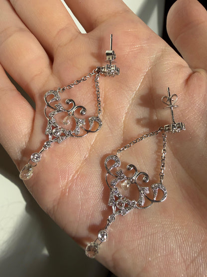 18K White Gold Briolette Diamond Chandelier Drop Earrings