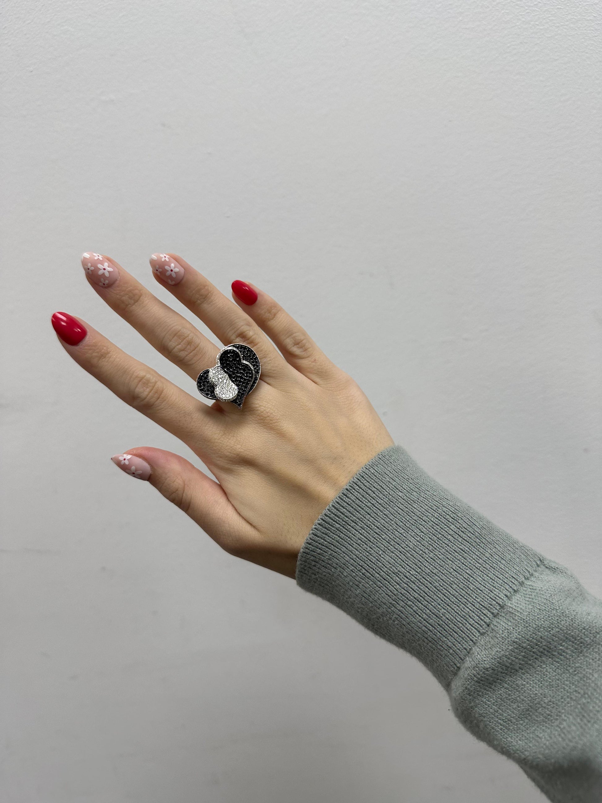 18K White Gold White and Black Diamond Heart Cocktail Ring