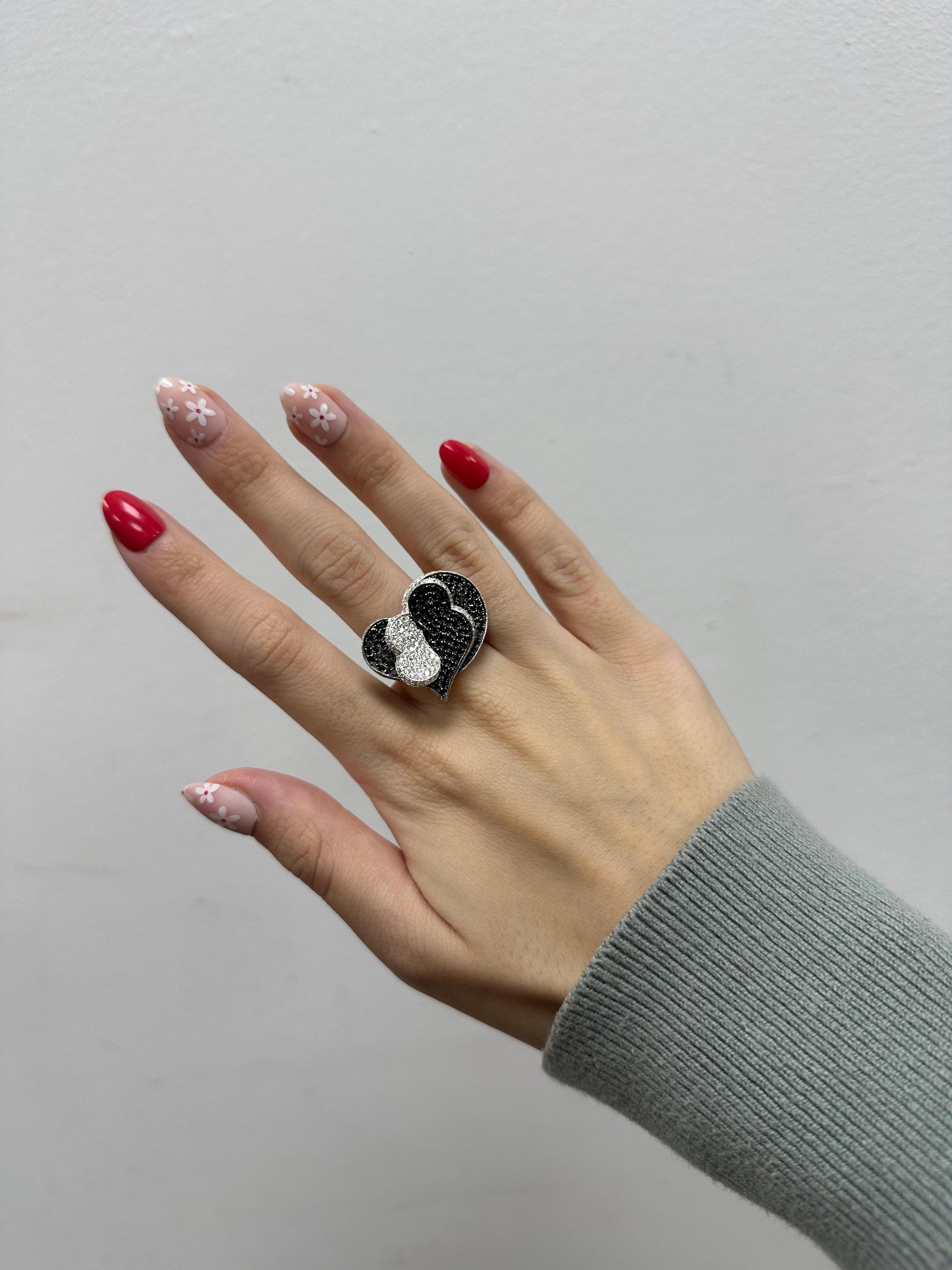 18K White Gold White and Black Diamond Heart Cocktail Ring