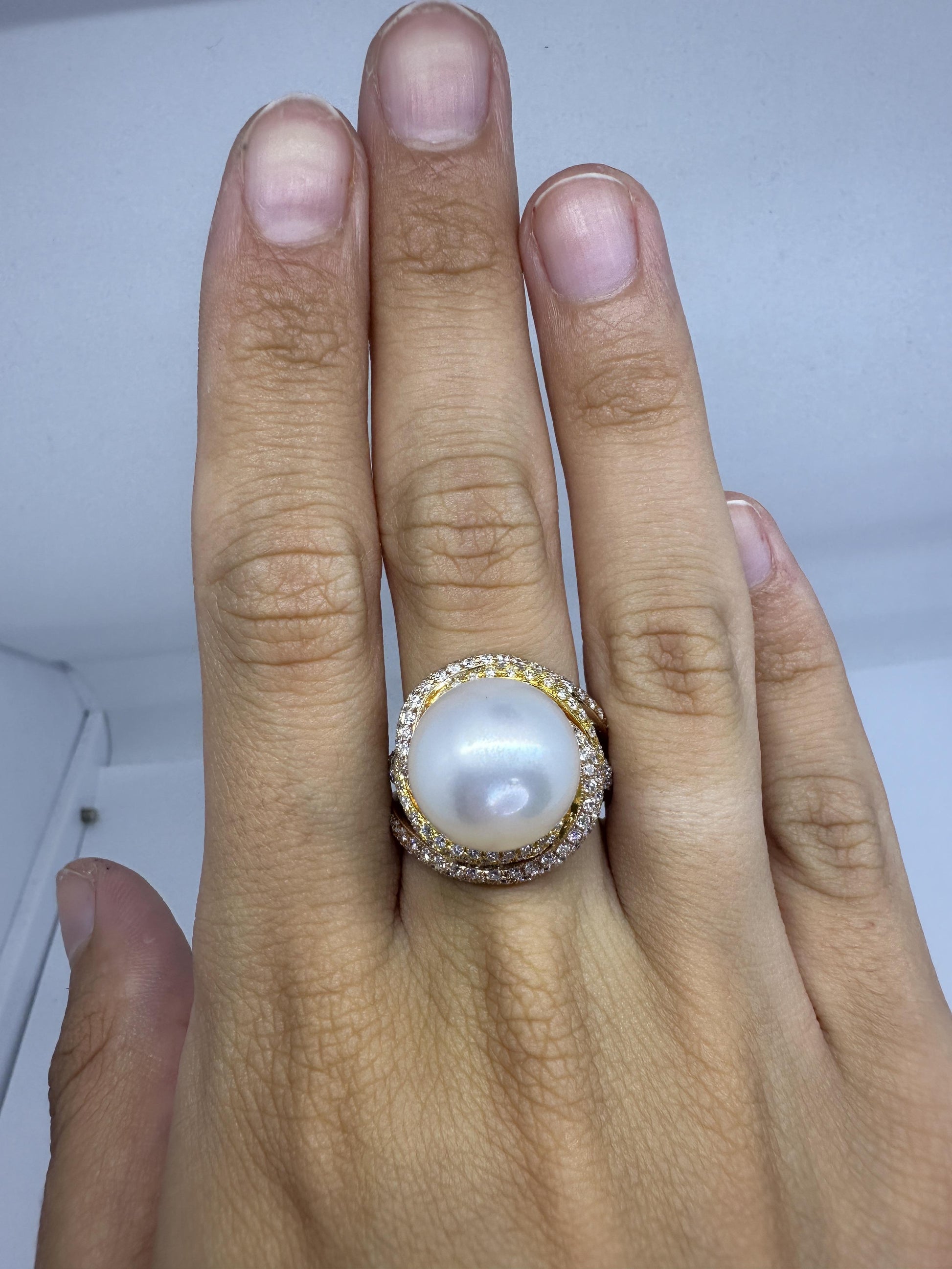 18K Diamond and White Pearl Cocktail Ring