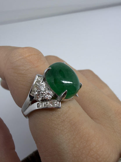 18K White Gold 5.19 Carat Cabochon Emerald and Diamond Ring