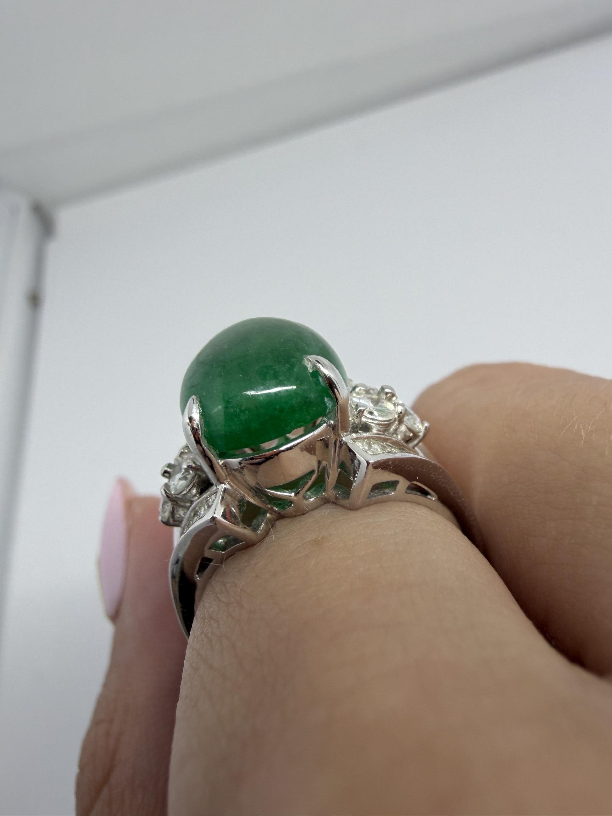 18K White Gold 5.19 Carat Cabochon Emerald and Diamond Ring