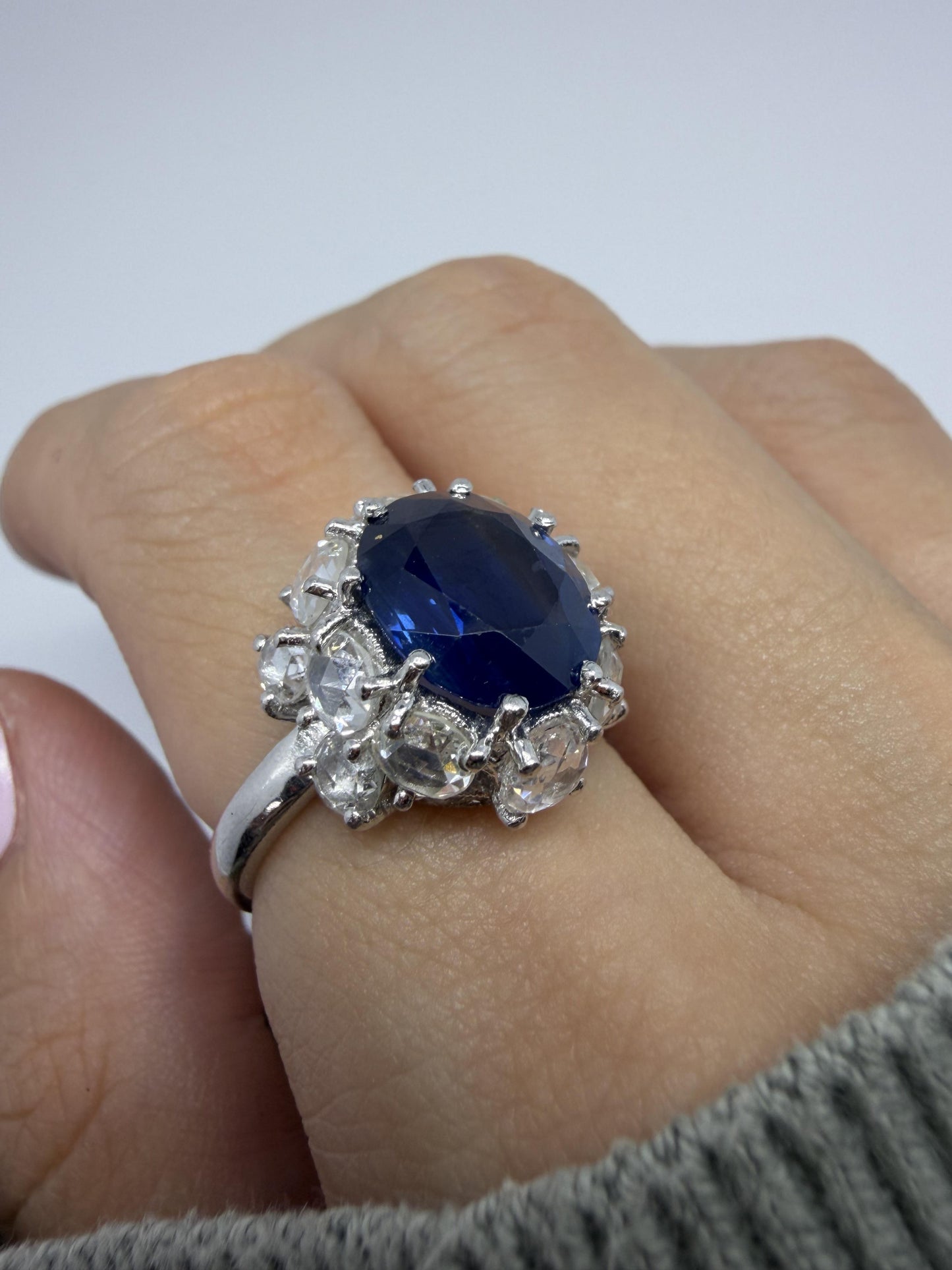 18K White Gold 4.64 Carat Sapphire and Rose Cut Diamond Ring