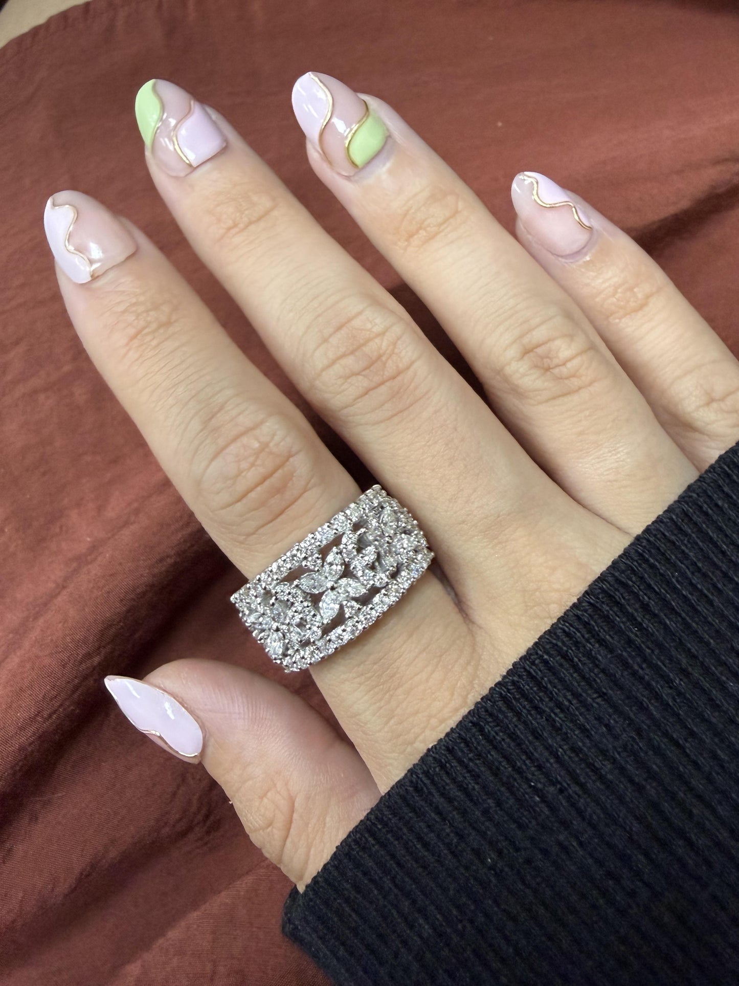 18K 2.14 Carat Diamond Wide Band Ring