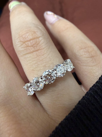 18K White Gold 1.51 Carat Diamond Five Stone Diamond Band Ring