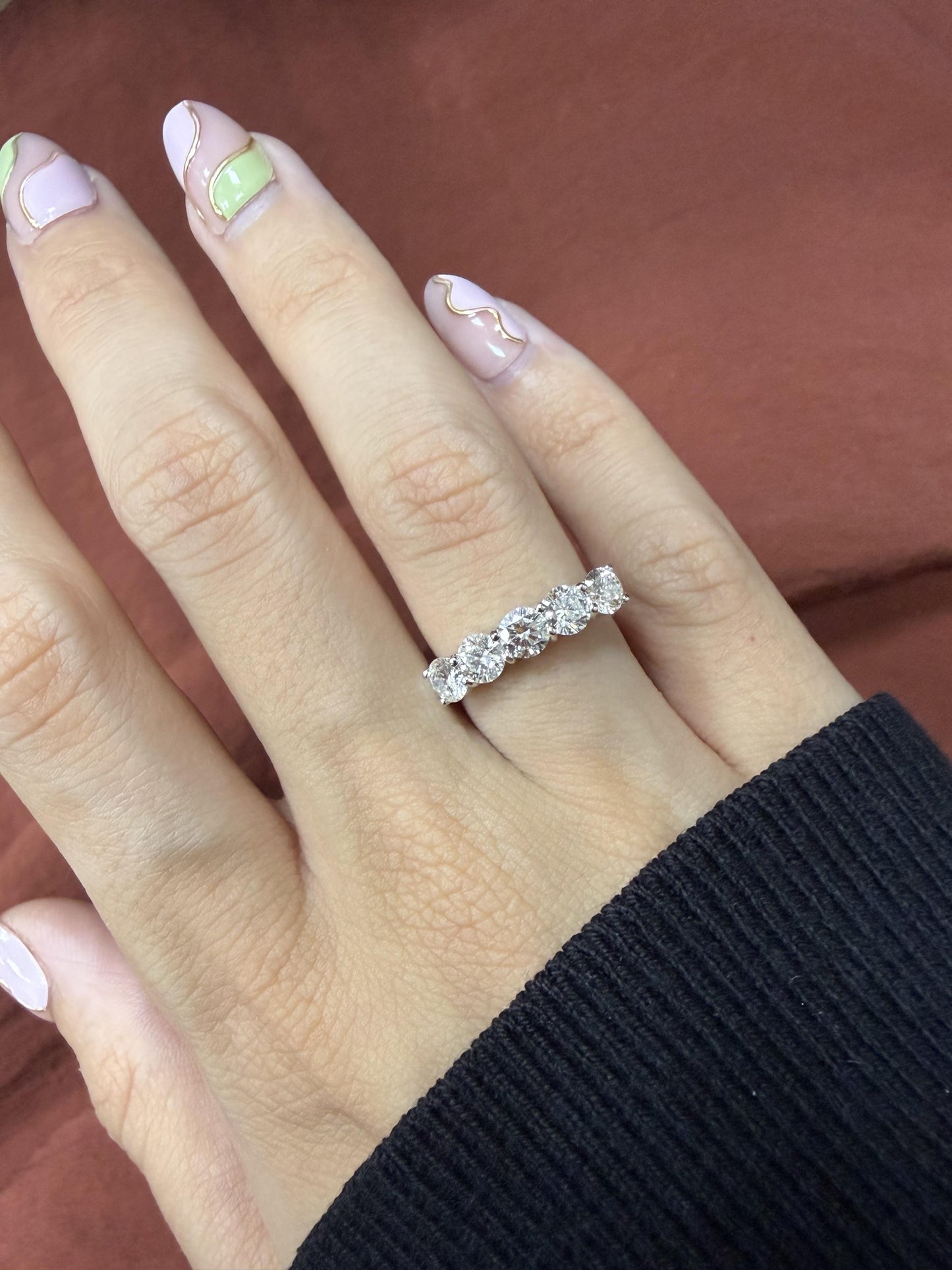 18K White Gold 1.51 Carat Diamond Five Stone Diamond Band Ring