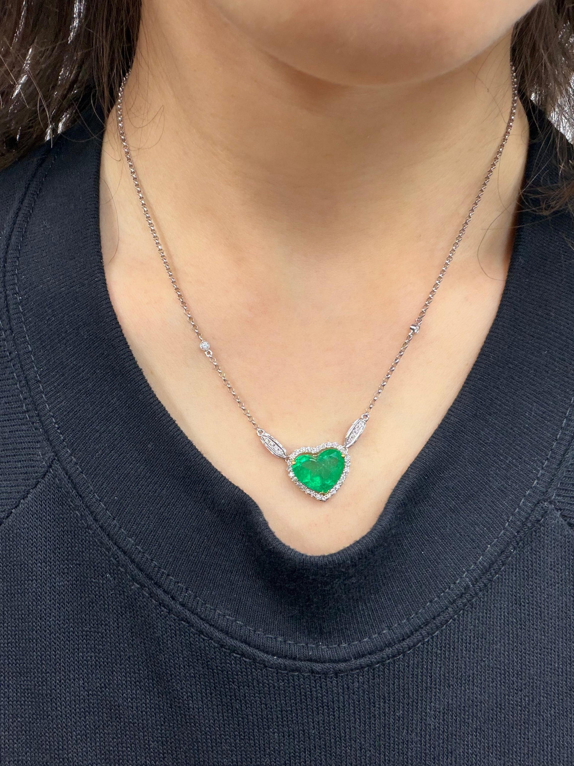 18K Two Tone Diamond and 4.14 Carat Heart Shaped Emerald Necklace