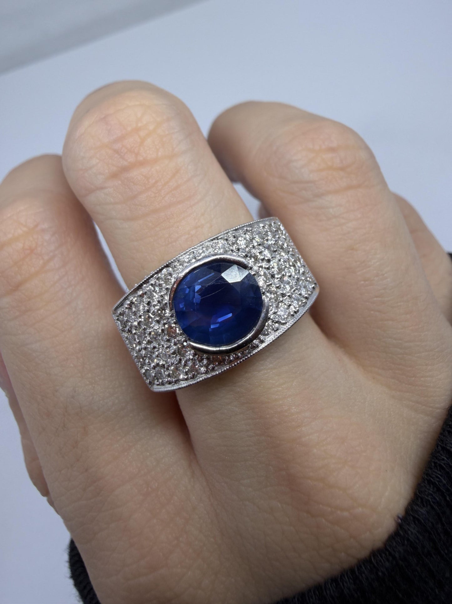 18k White Gold Round Cut Sapphire and Diamond Wide Band Ring - Size 6.50