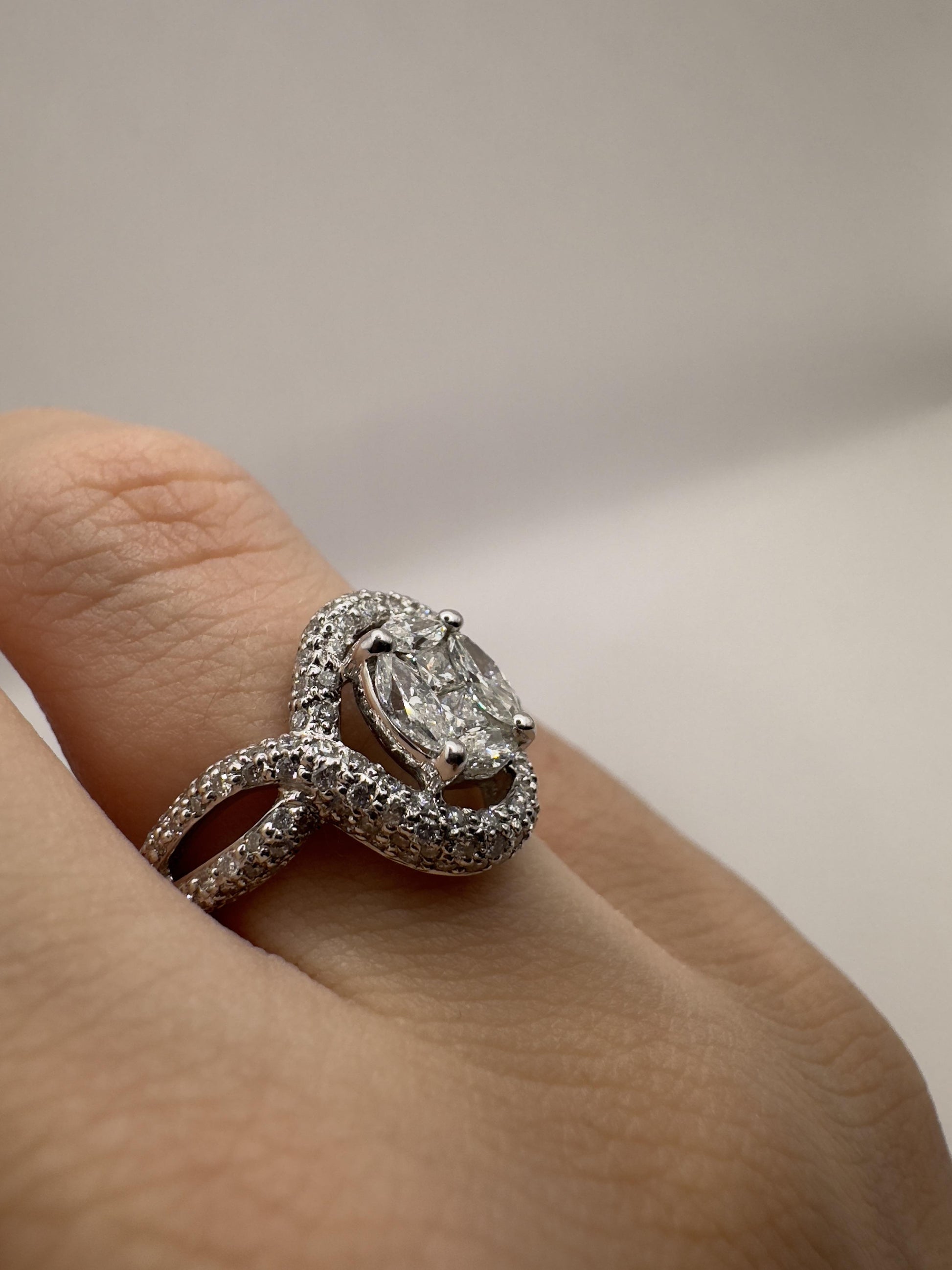 18k Diamond Ring