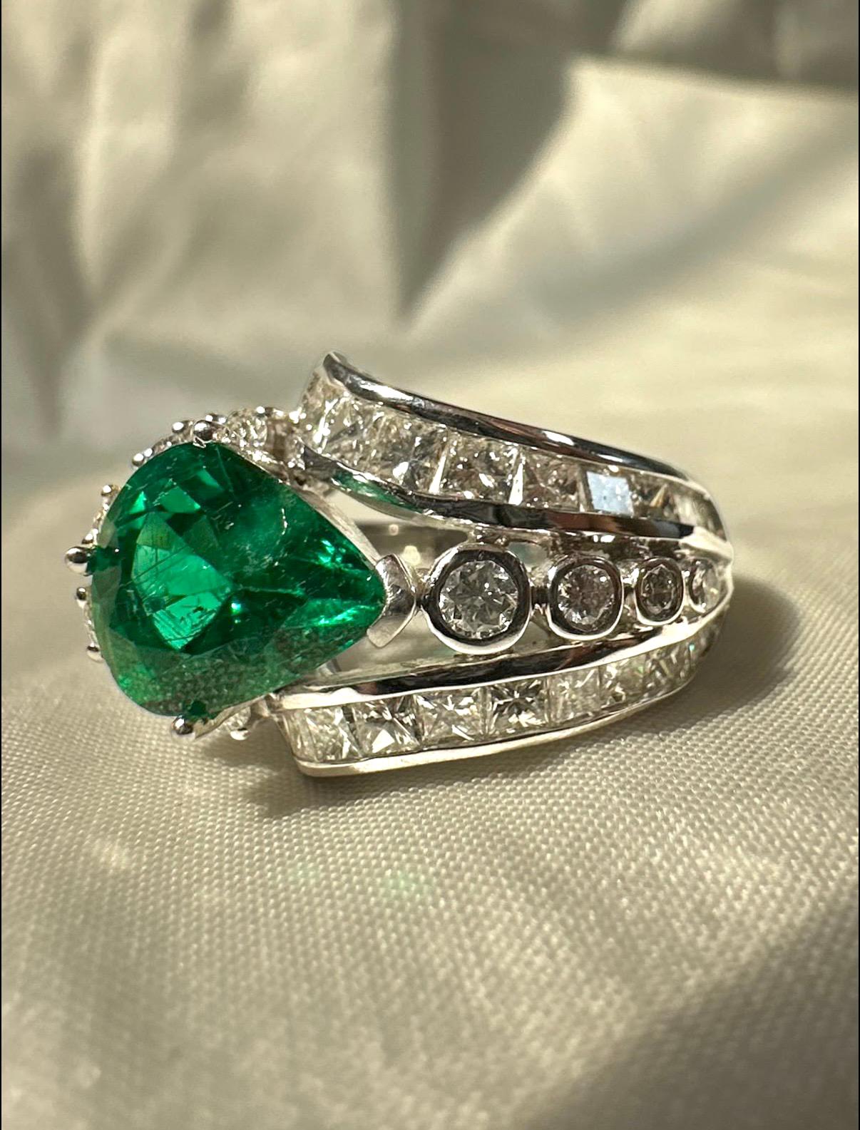 GIA Certified 18K White Gold 2.77 Carat Pear Cut Emerald and Diamond Ring,Size 7