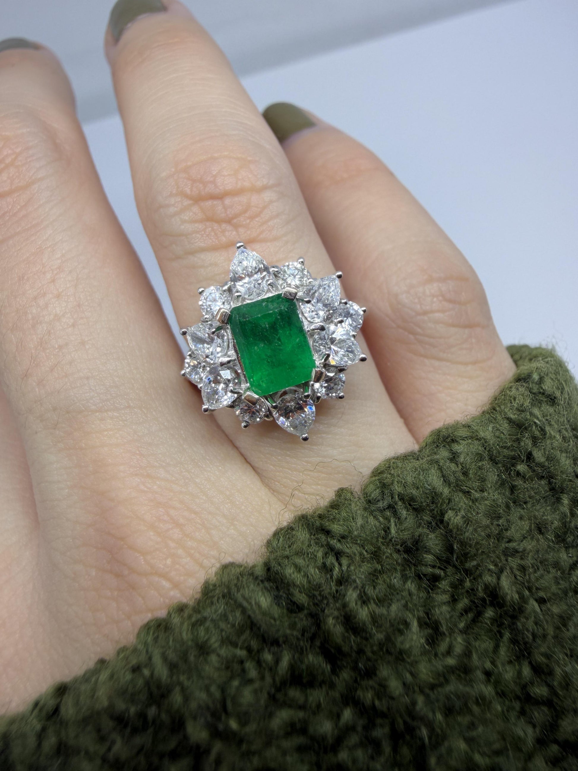 18k White Gold 1.08 Carat Emerald Cut Emerald and Diamond Ring - Size 6.25