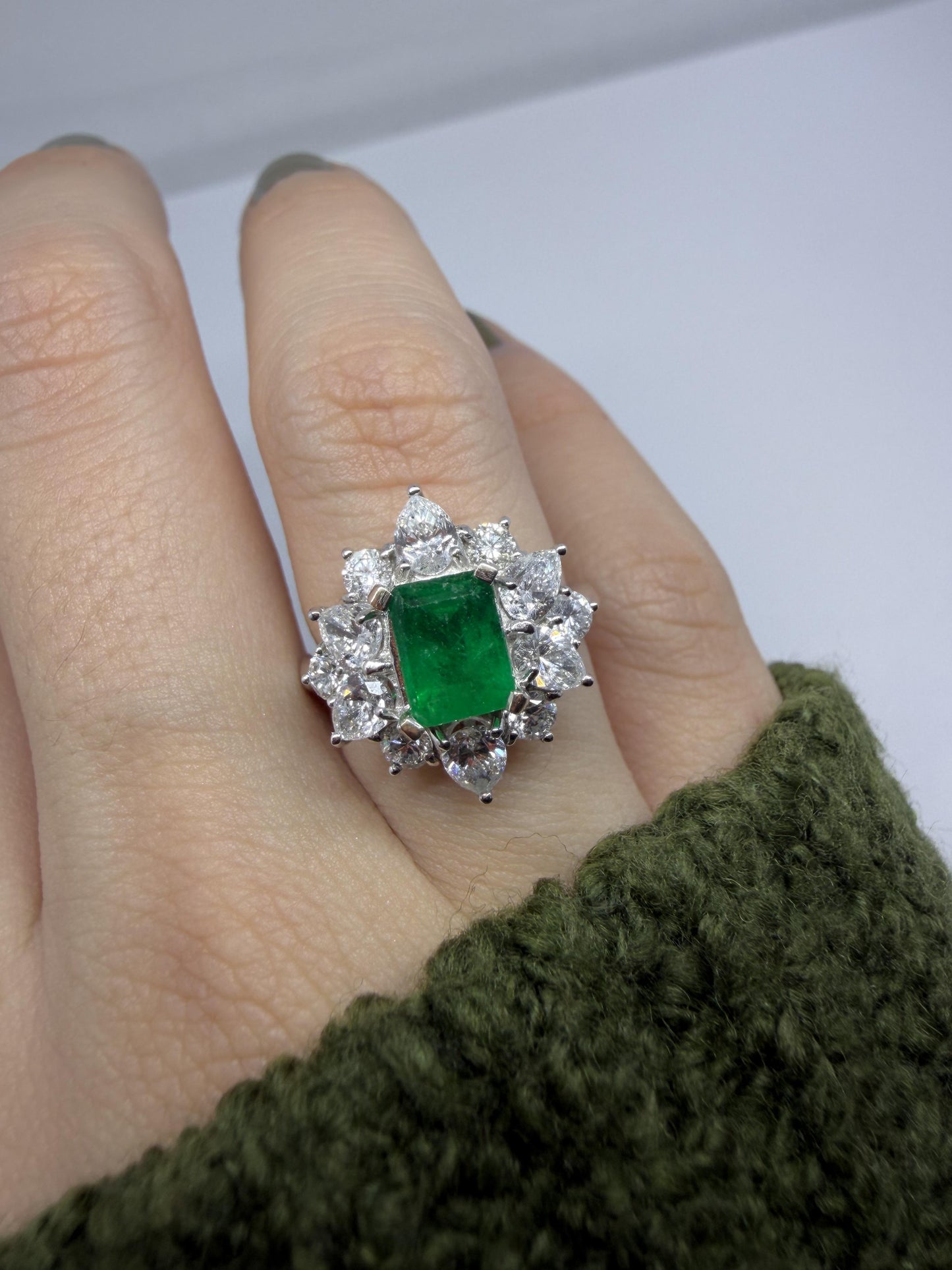 18k White Gold 1.08 Carat Emerald Cut Emerald and Diamond Ring - Size 6.25