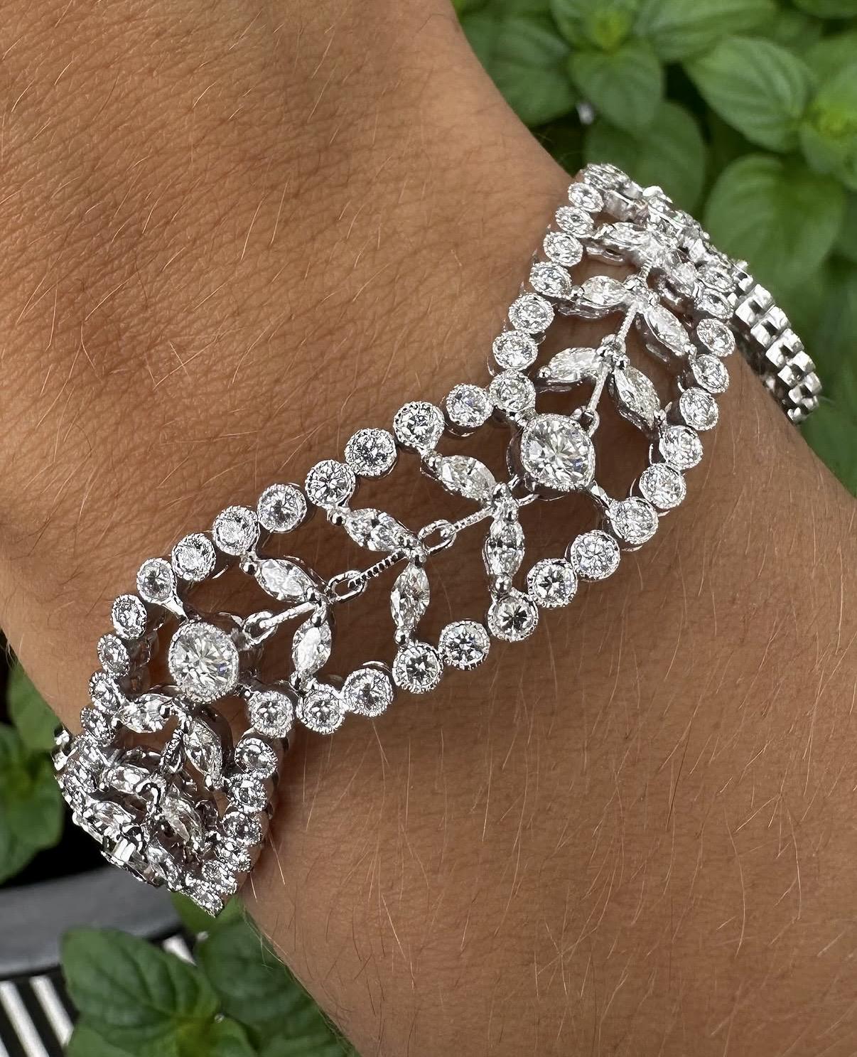 18K 10.04 Carat Diamond Bracelet - 7.25 inches