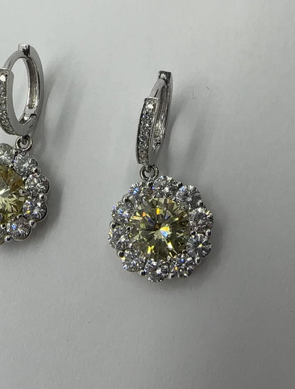 14k Beautiful White Diamond and Cubic Zirconia Center Earrings