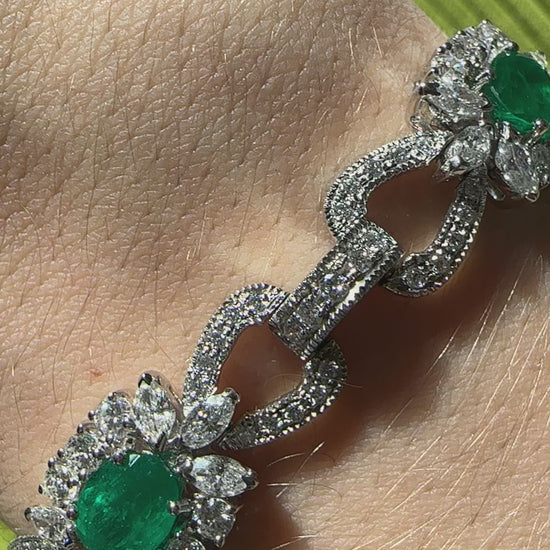 18K White Gold Diamond and Emerald Bracelet