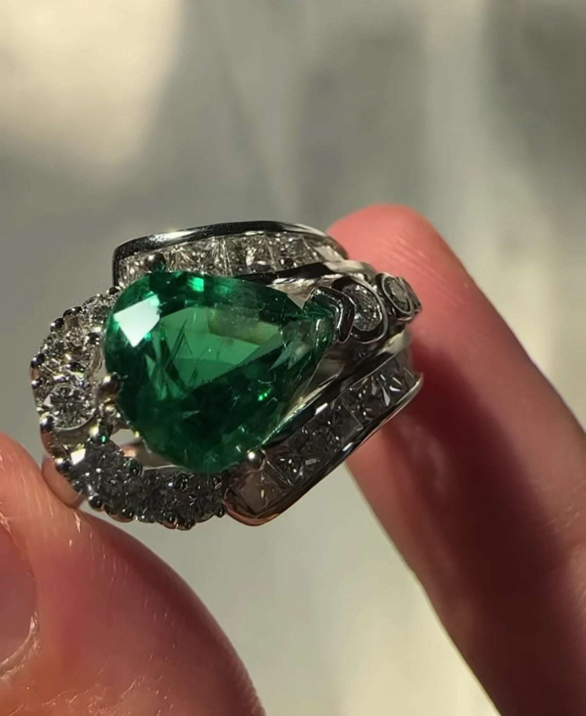 GIA Certified 18K White Gold 2.77 Carat Pear Cut Emerald and Diamond Ring,Size 7