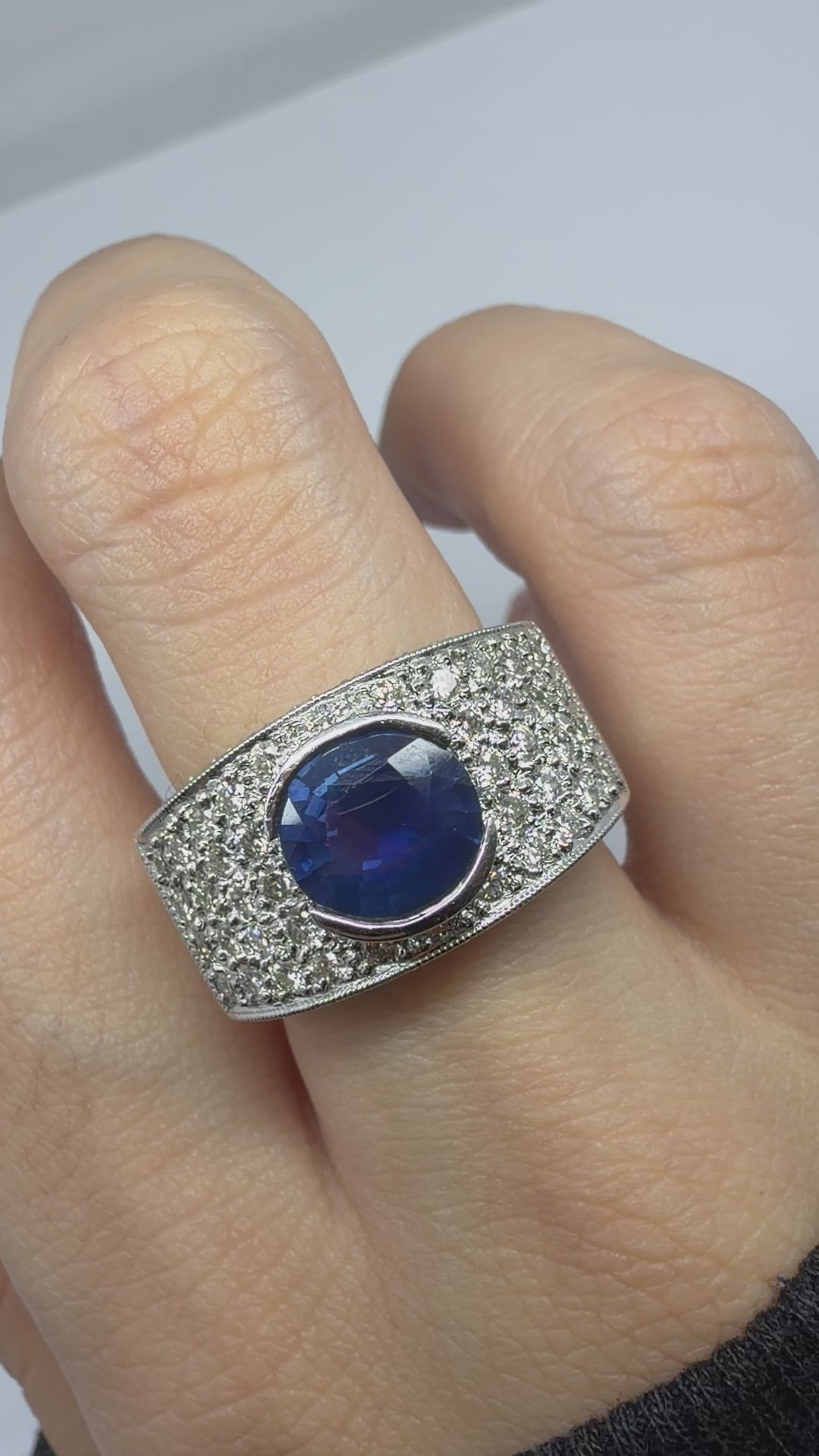 18k White Gold Round Cut Sapphire and Diamond Wide Band Ring - Size 6.50
