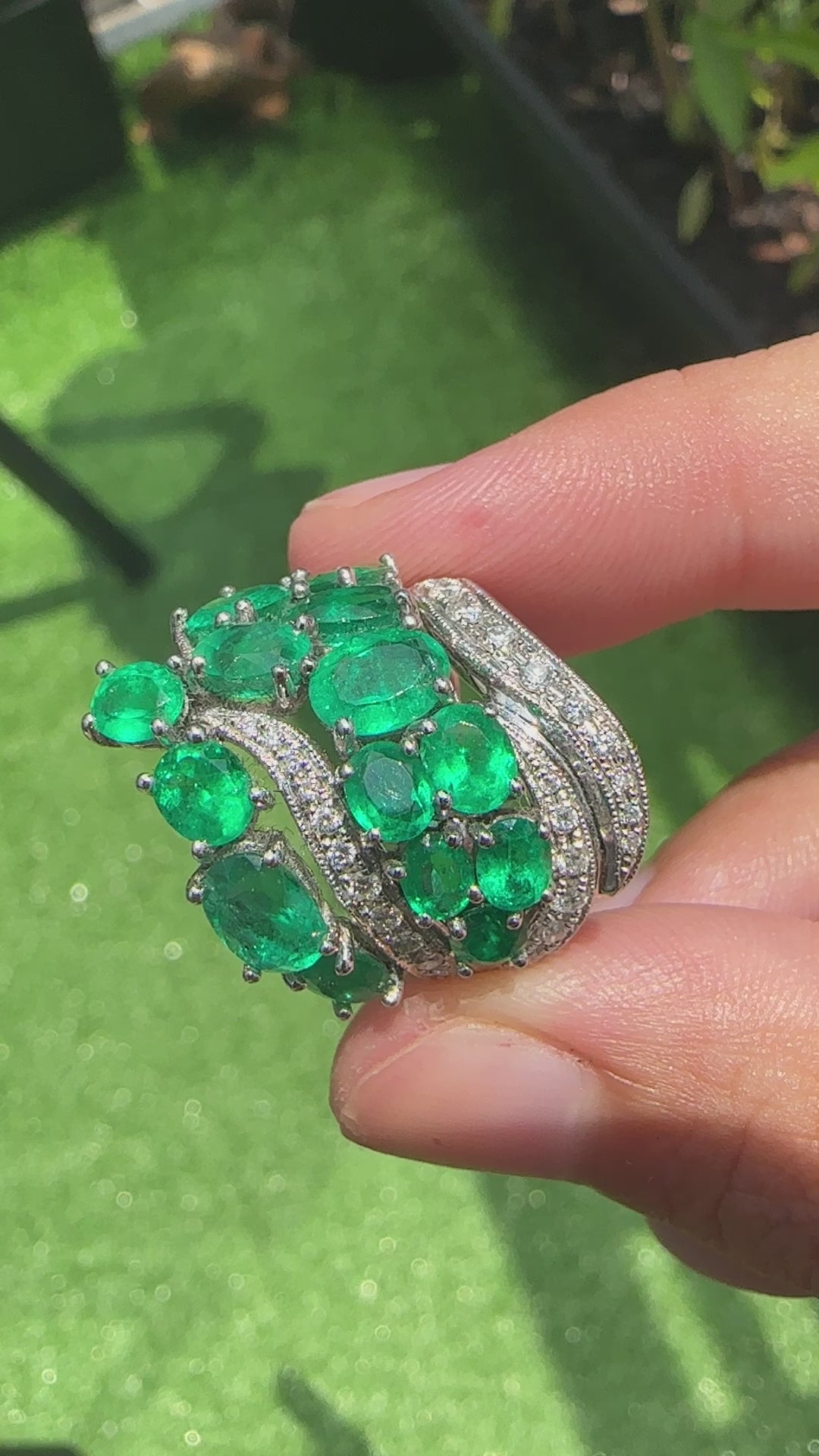 18k White Gold 5.25 Carat Emerald and Diamond Cocktail Ring - Size 6.50