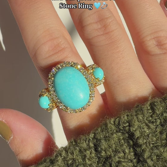18K Yellow Gold Diamond and Turquoise Three Stone Cocktail Ring - Size 7