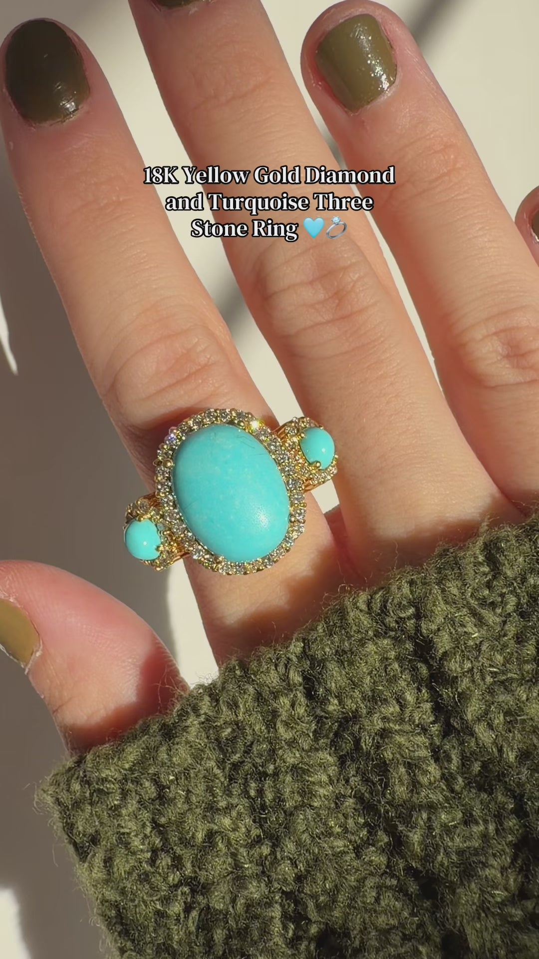 18K Yellow Gold Diamond and Turquoise Three Stone Cocktail Ring - Size 7