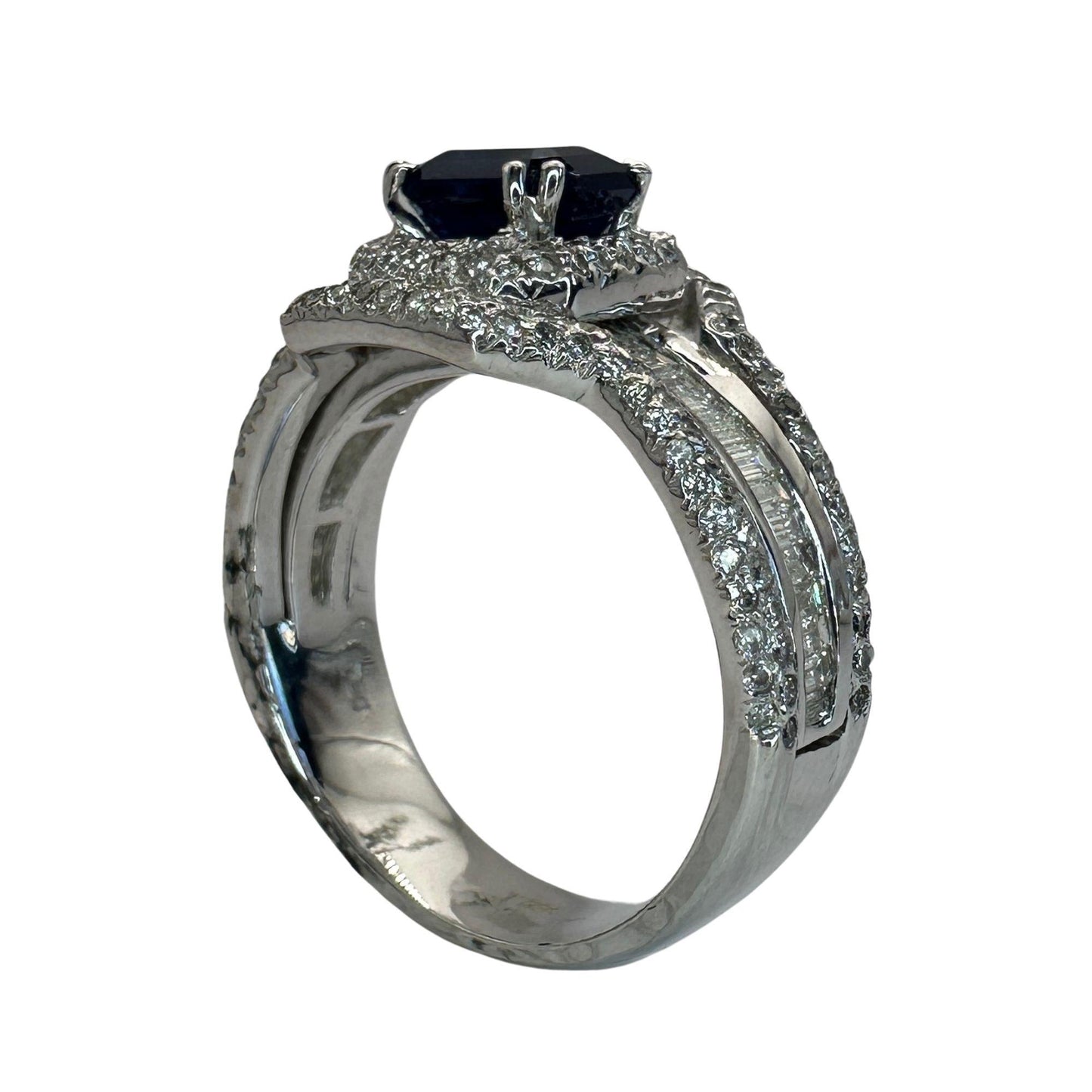 18k Diamond and Sapphire Ring