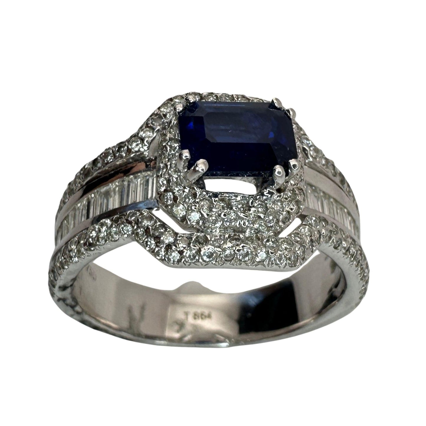 18k Diamond and Sapphire Ring