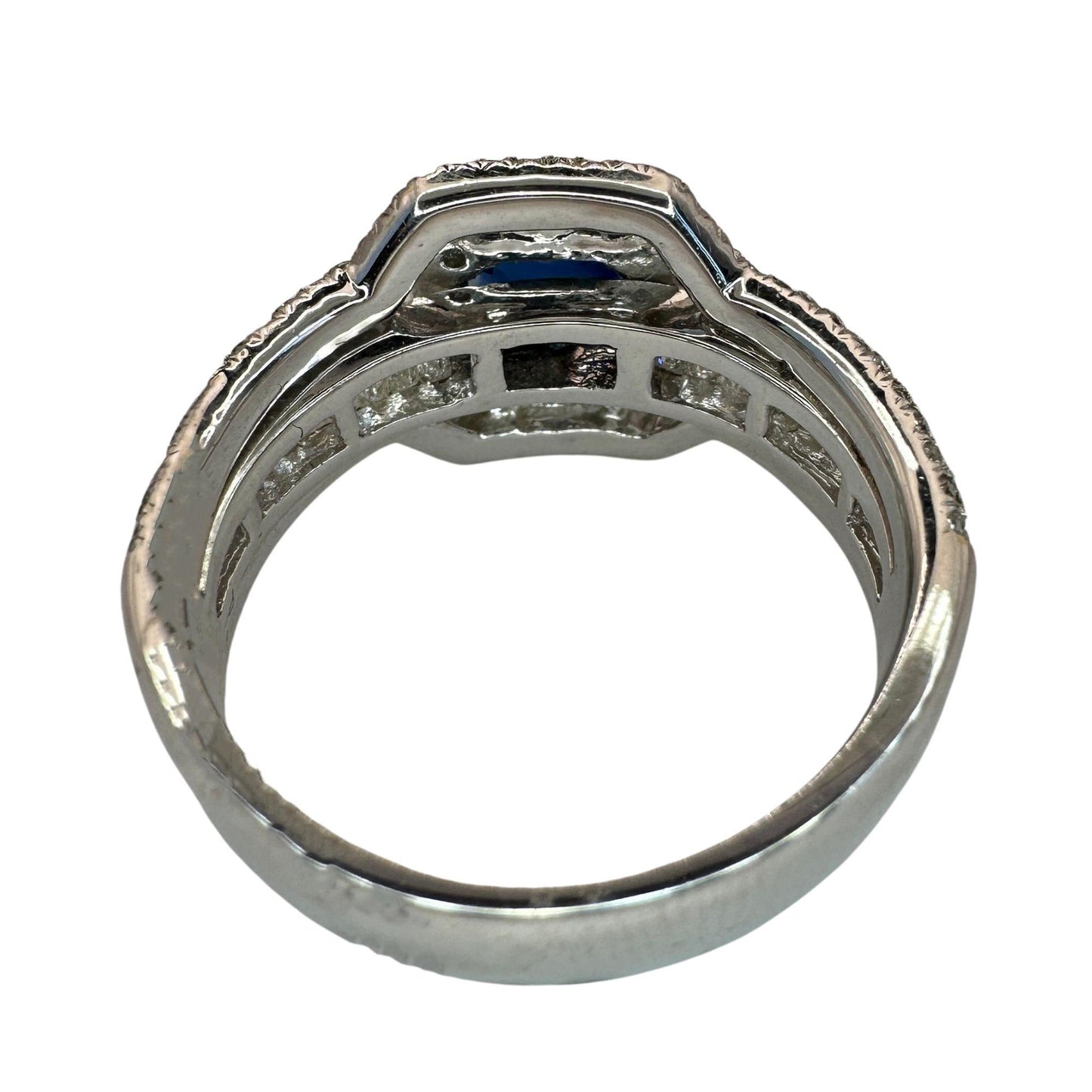 18k Diamond and Sapphire Ring