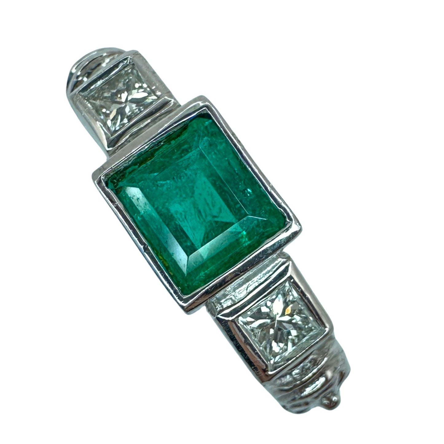 18k Diamond and Emerald Ring