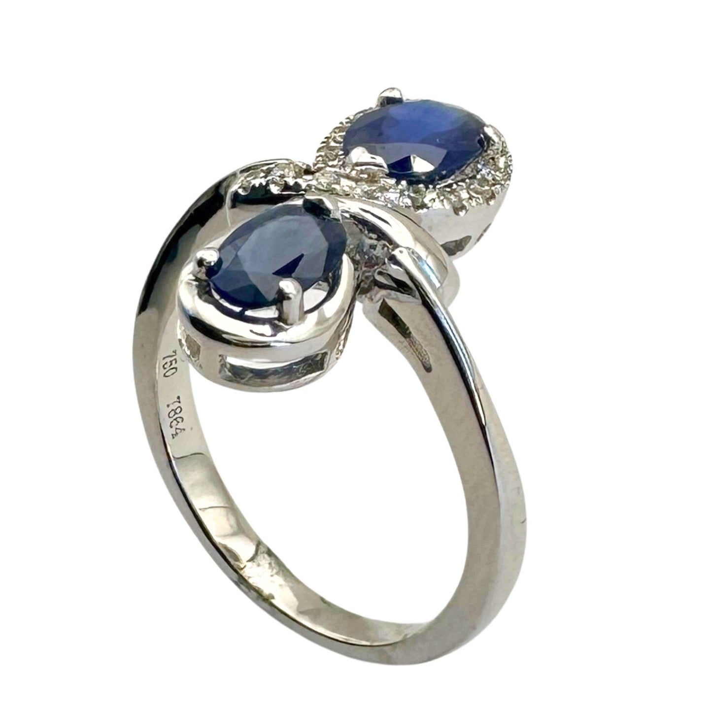 18k Diamond and Sapphire Ring