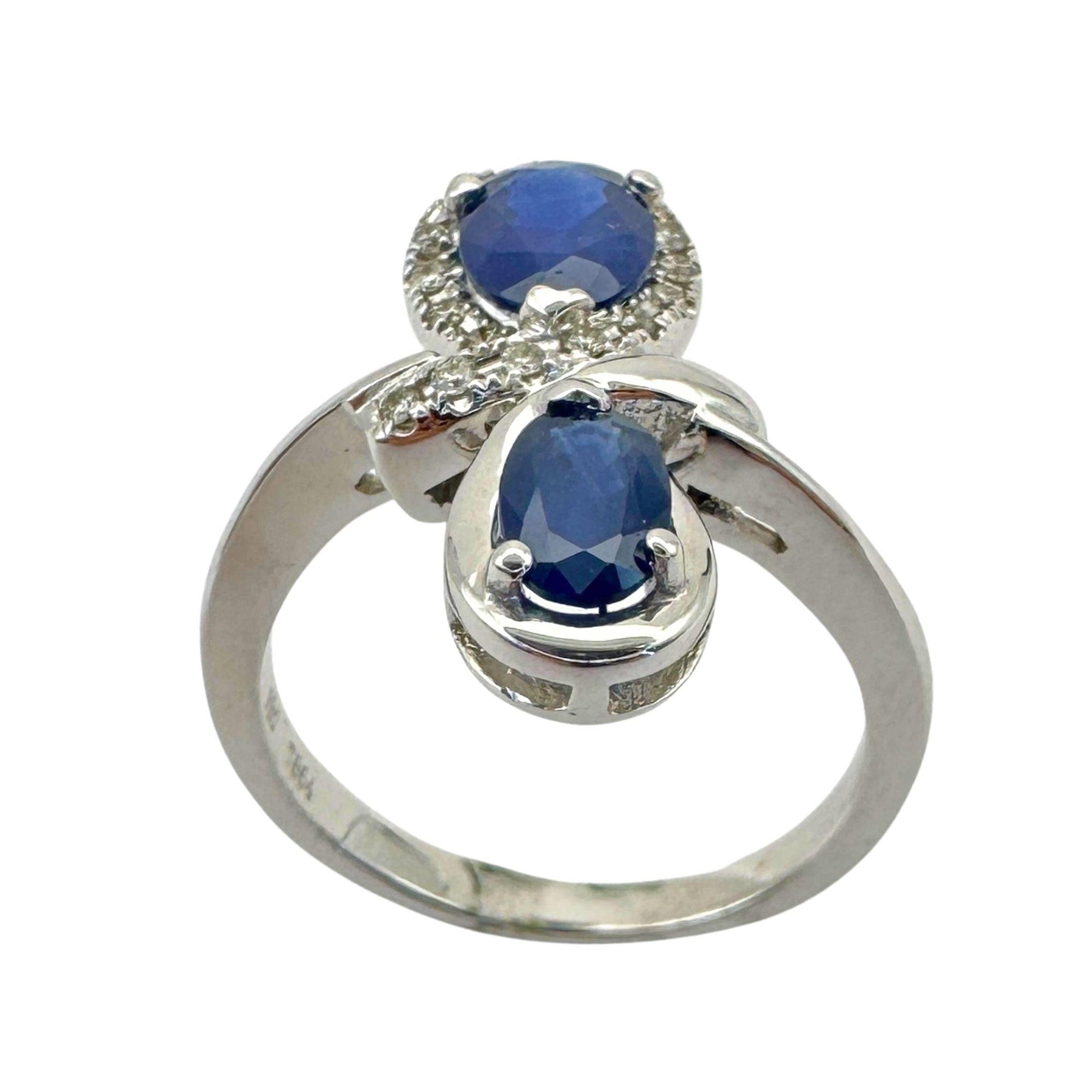 18k Diamond and Sapphire Ring