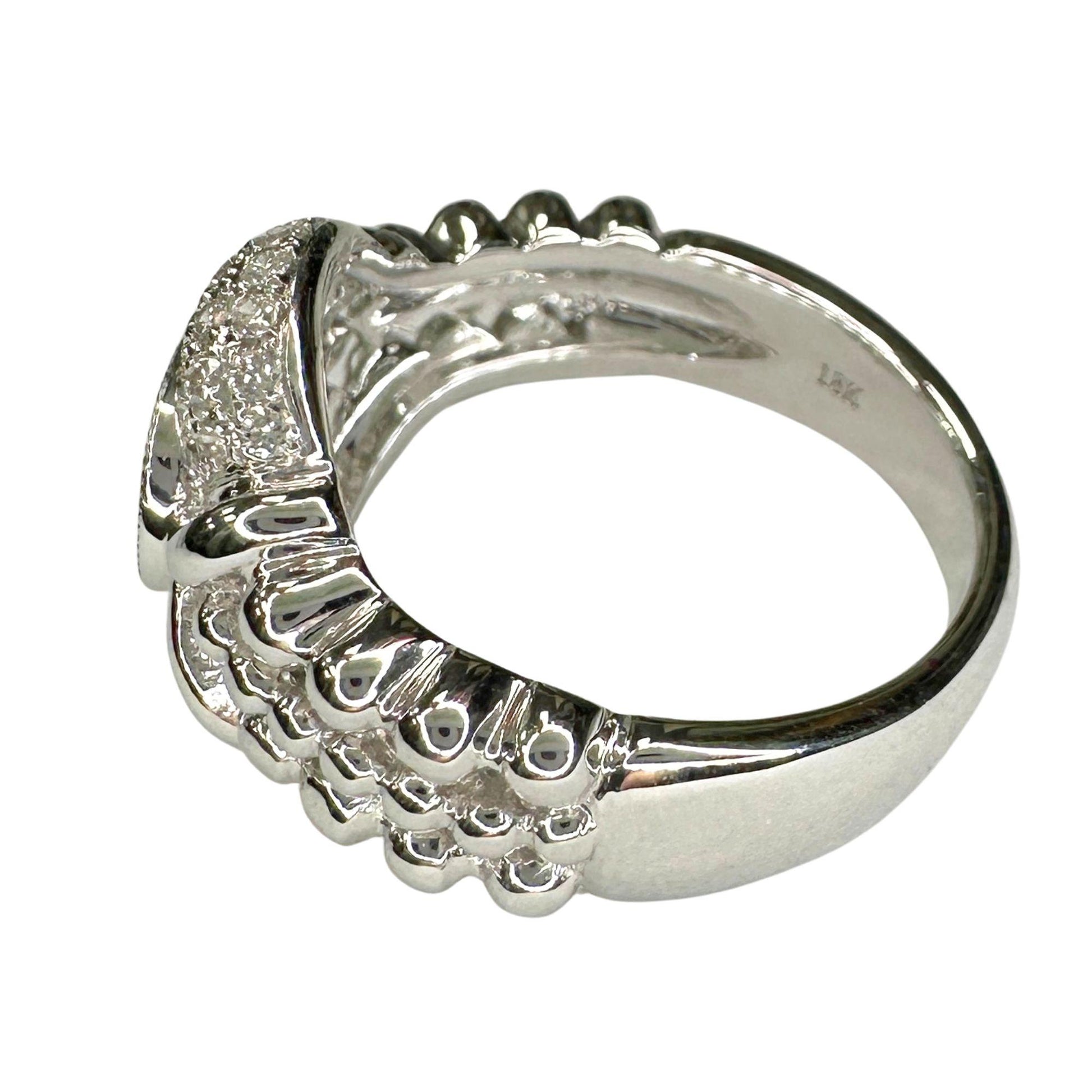 18k White Gold Diamond Ring