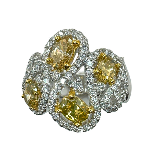 18k White and Yellow Diamond Ring