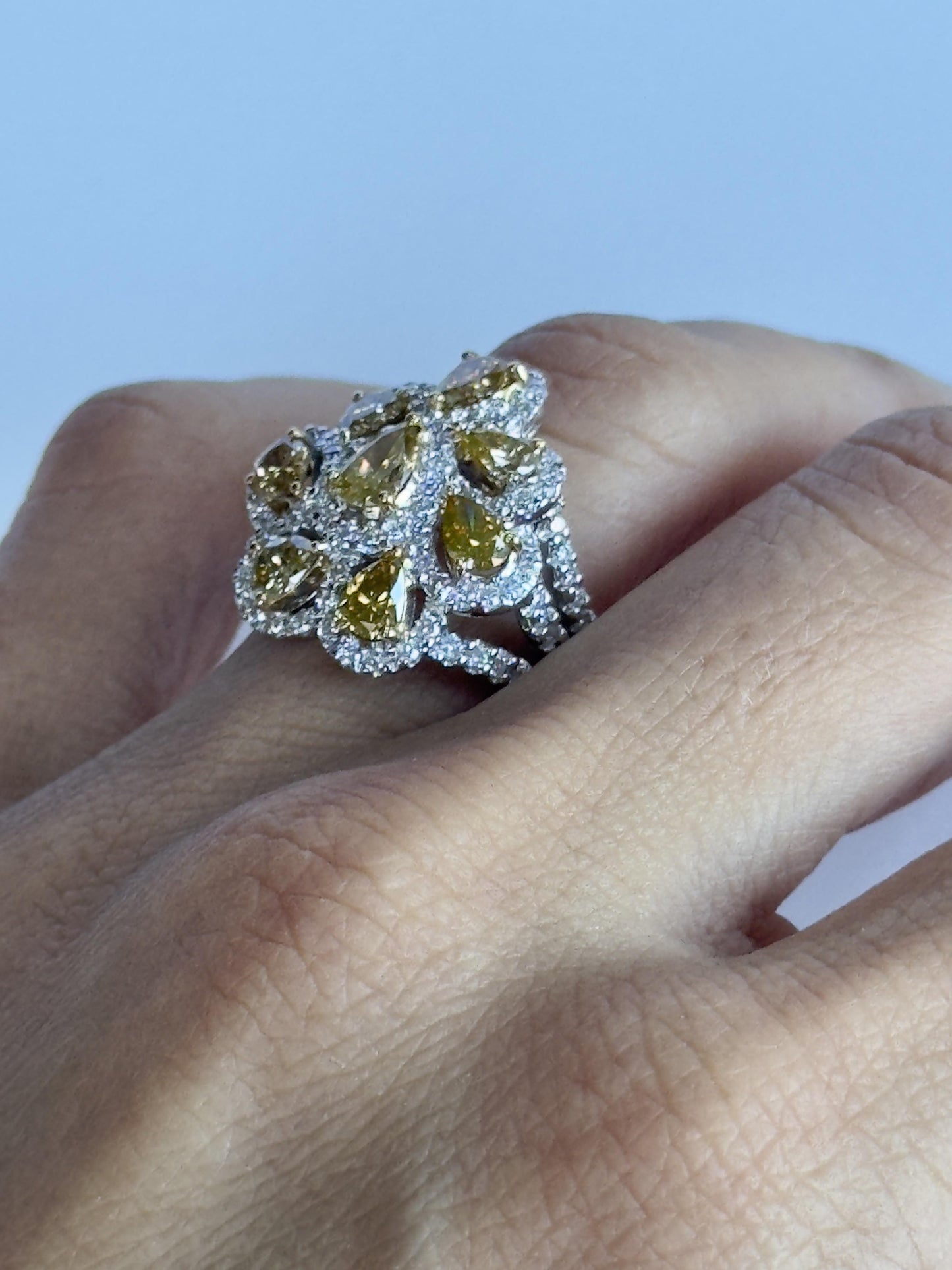 18k White and Yellow Diamond Ring