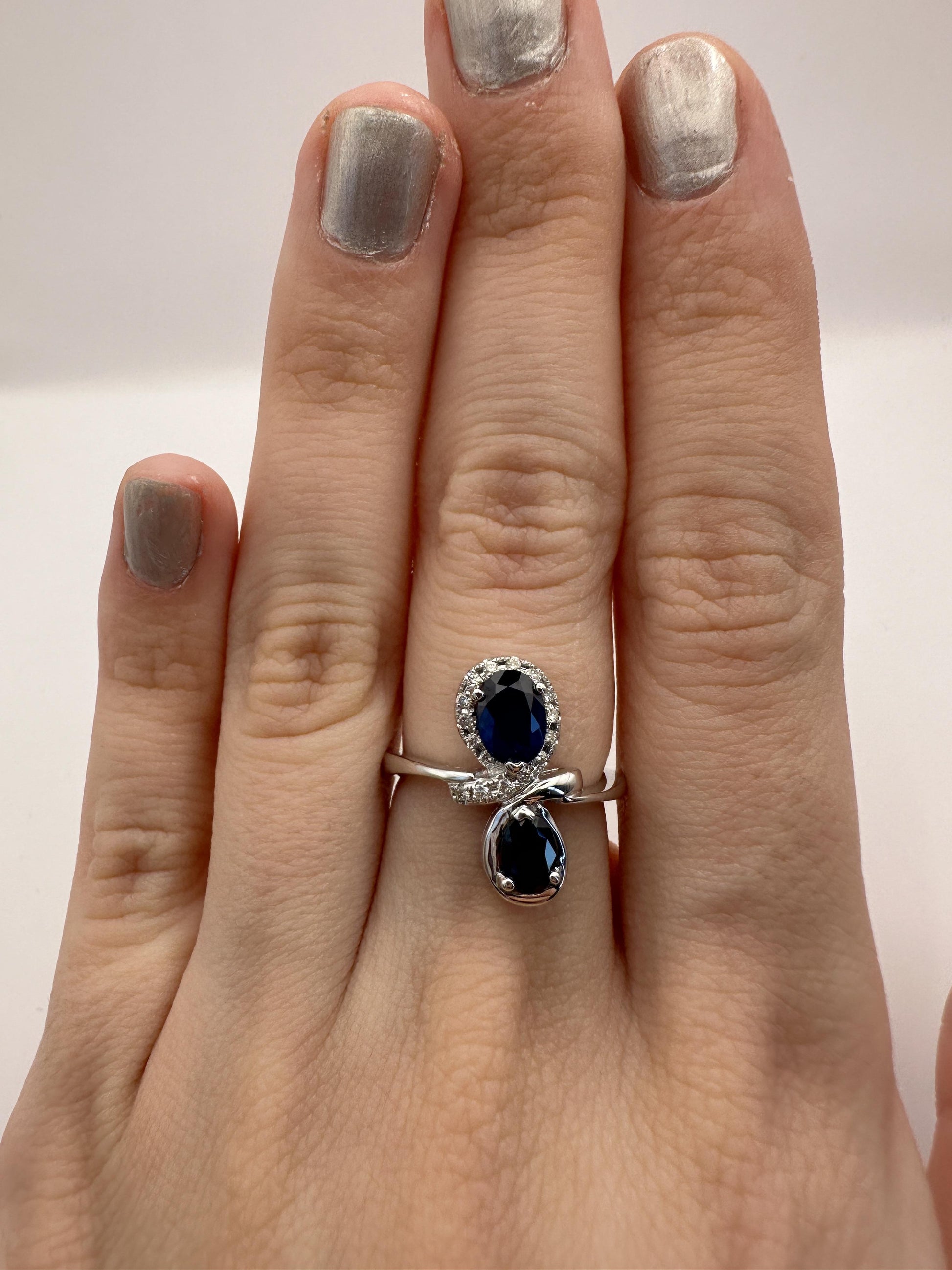 18k Diamond and Sapphire Ring