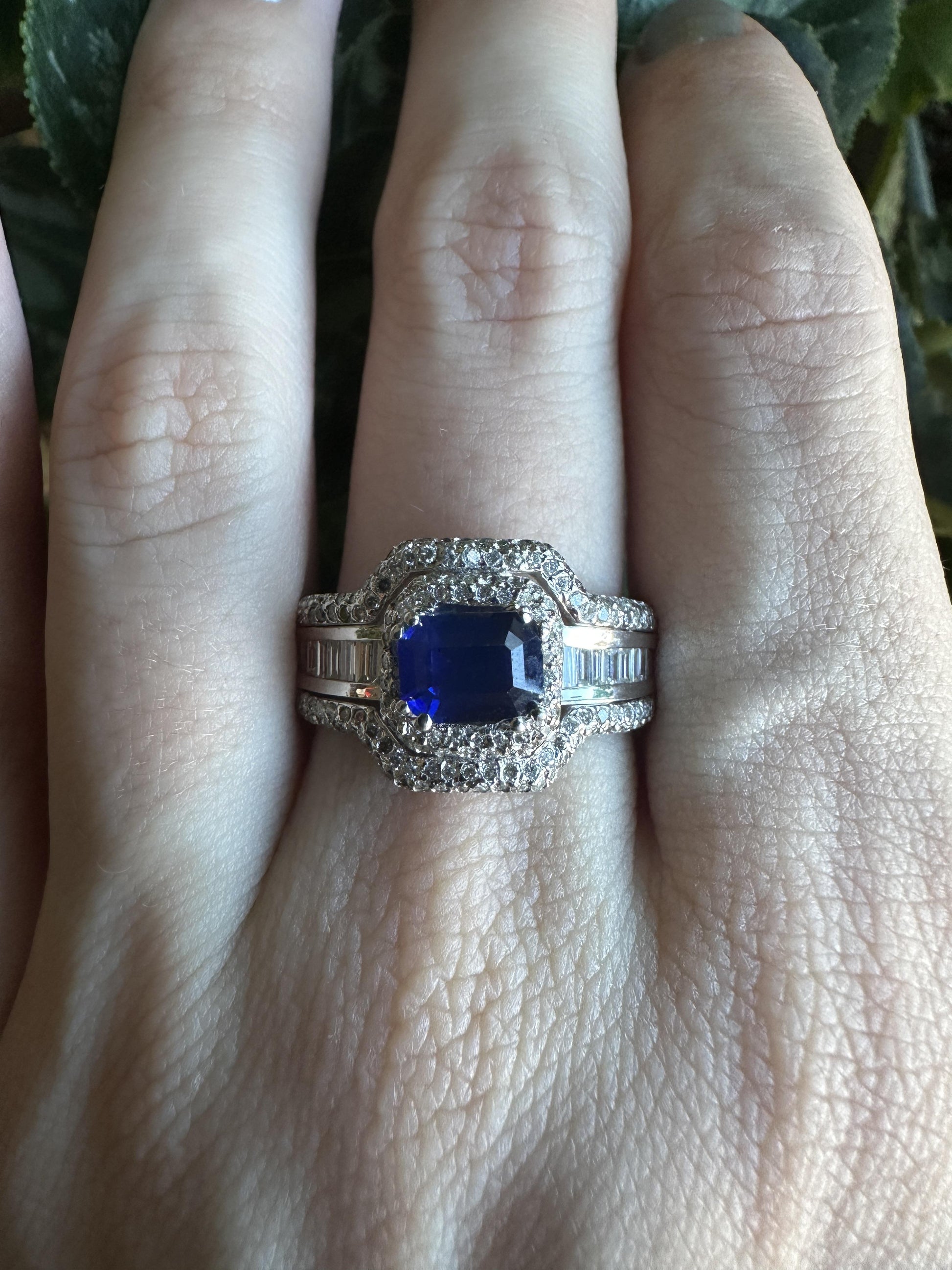 18k Diamond and Sapphire Ring