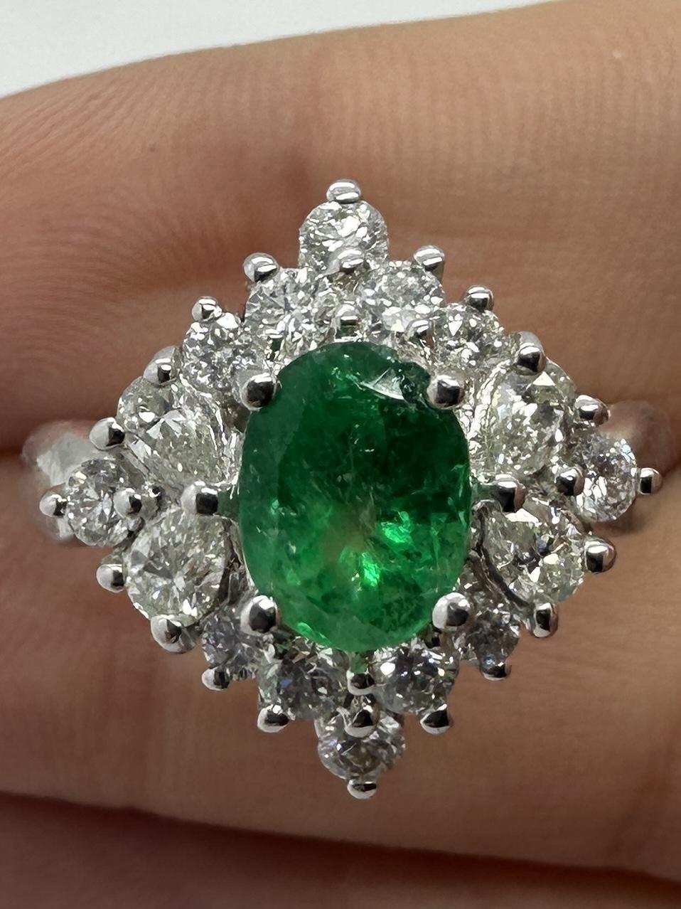 18k Princess Cut Diamond and Oval Emerald Ring